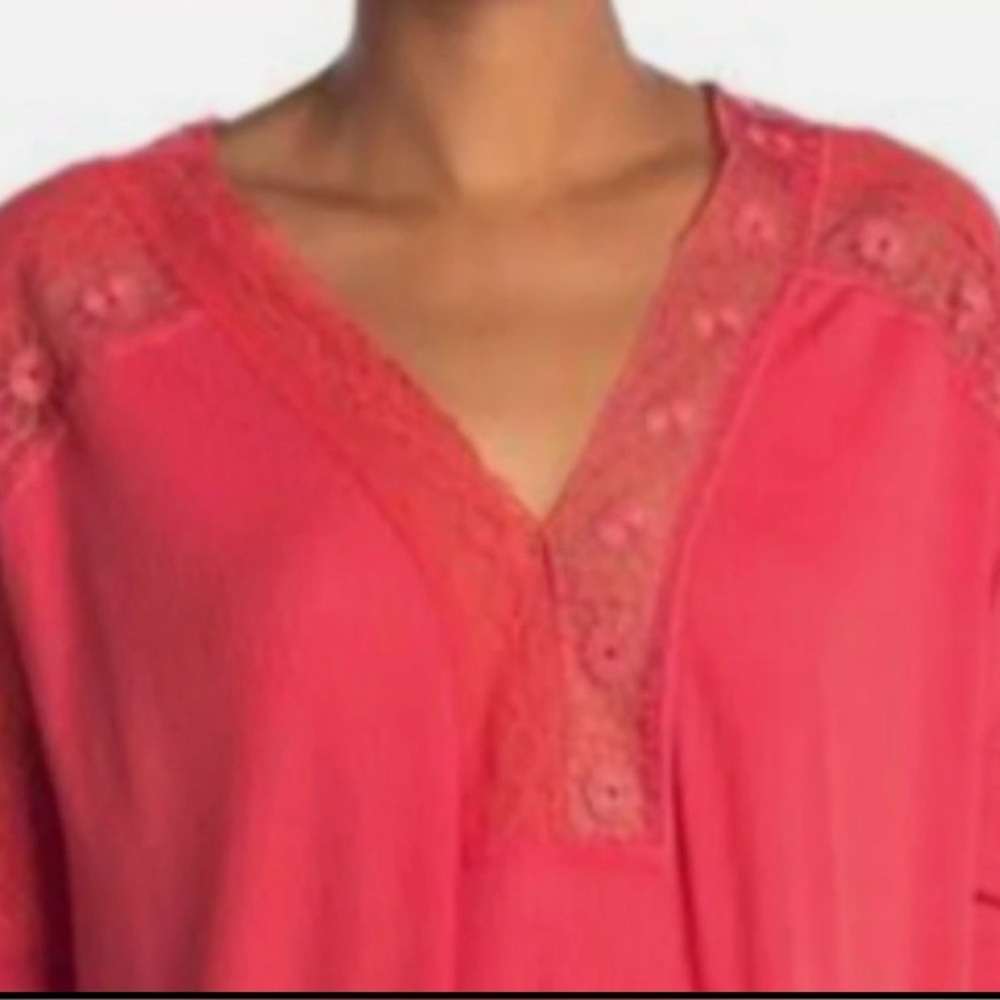 Lola lace long sleeve , large- NWOT, crimson